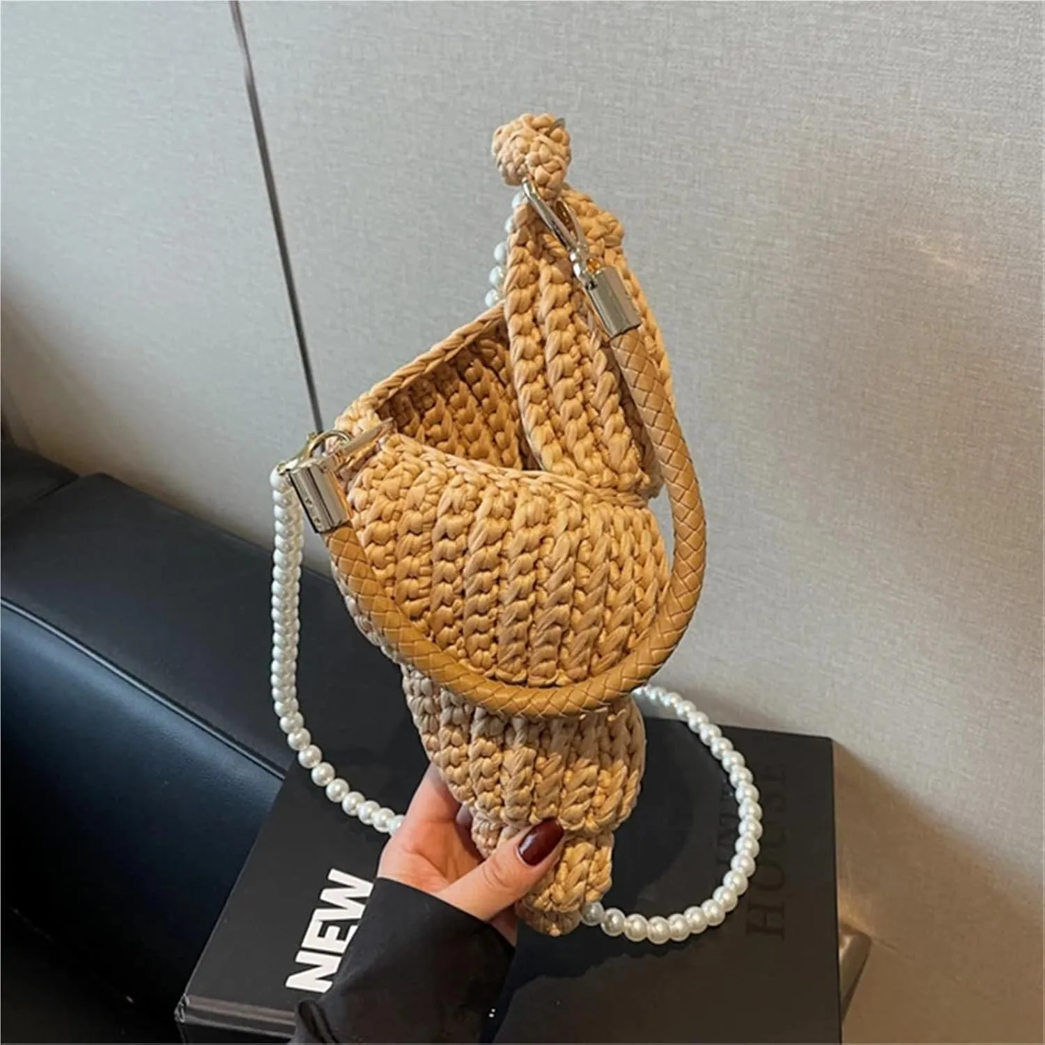 Hand-woven Conch Bag Luxury Pearl Chain Women Seaside Holiday Creative Shoulder Bag Cute Shell Crossbody Bag