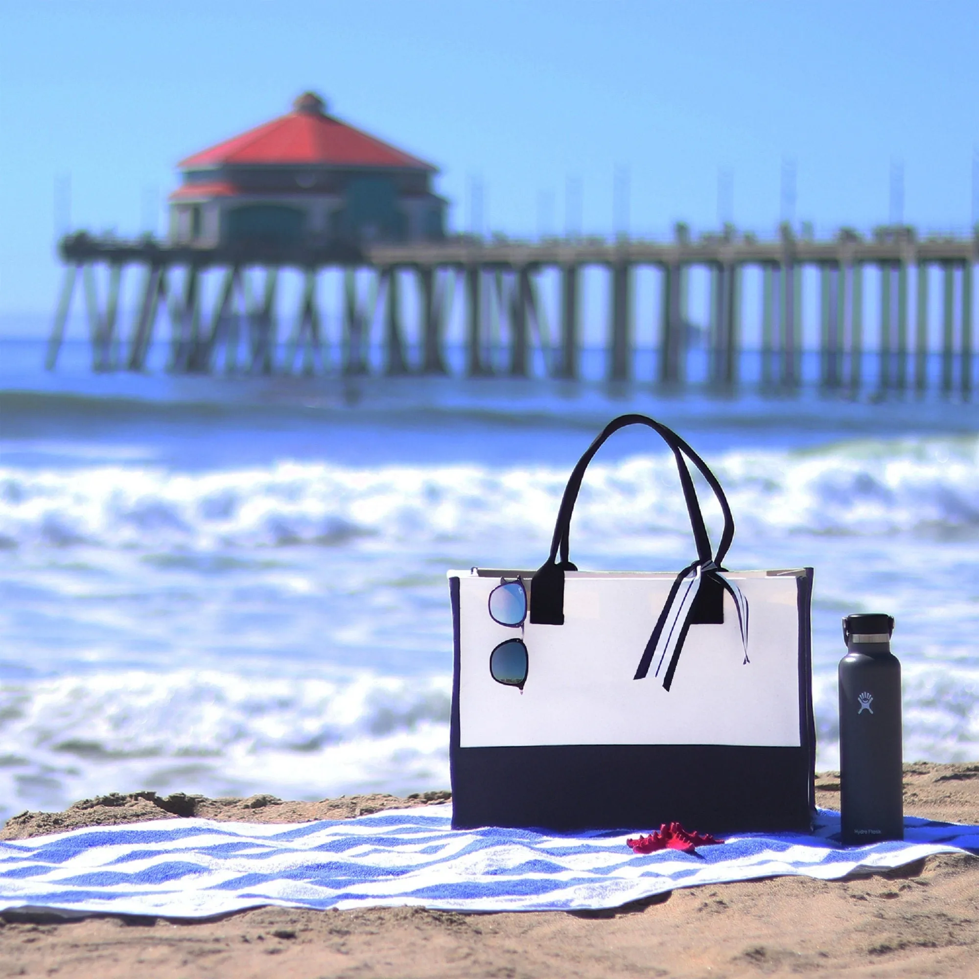 Honeymoon Vibes Beach Tote Bag - Large Chic Tote Bag - Gift for Her - Weekender Bag - Honeymooners Honeymoon Gifts Bridal Gift Newlyweds