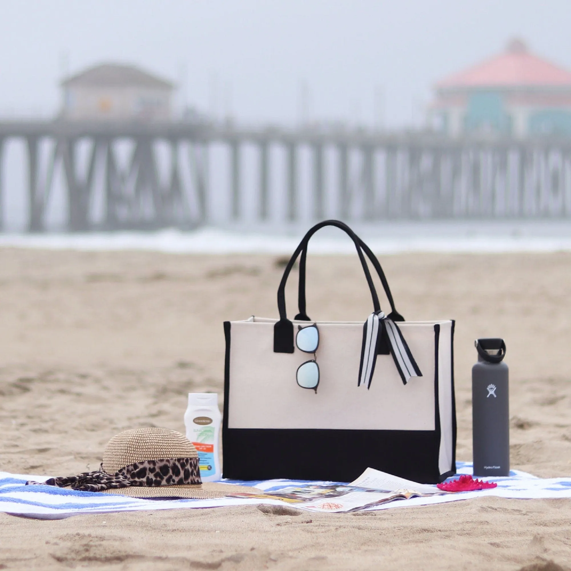 Honeymoon Vibes Beach Tote Bag - Large Chic Tote Bag - Gift for Her - Weekender Bag - Honeymooners Honeymoon Gifts Bridal Gift Newlyweds